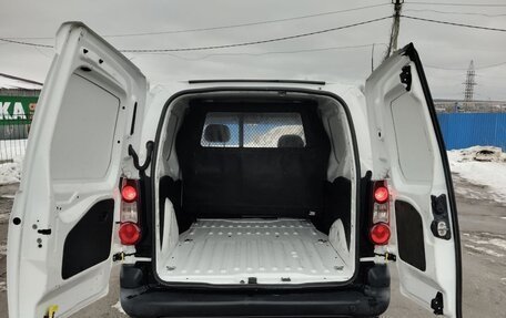 Peugeot Partner II рестайлинг 2, 2012 год, 954 000 рублей, 16 фотография