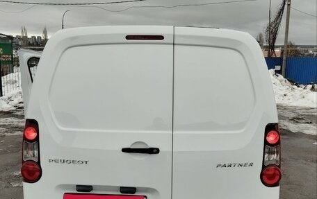 Peugeot Partner II рестайлинг 2, 2012 год, 954 000 рублей, 15 фотография