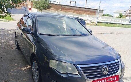 Volkswagen Passat B6, 2008 год, 600 000 рублей, 2 фотография