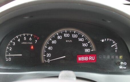 Toyota Ipsum II, 2003 год, 698 000 рублей, 4 фотография
