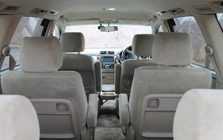 Toyota Ipsum II, 2003 год, 698 000 рублей, 17 фотография