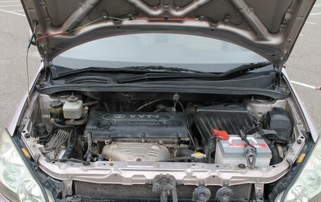 Toyota Ipsum II, 2003 год, 698 000 рублей, 19 фотография