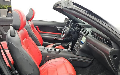Ford Mustang VI рестайлинг, 2022 год, 2 900 000 рублей, 7 фотография