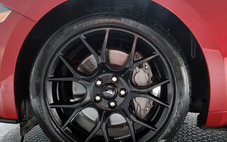Ford Mustang VI рестайлинг, 2022 год, 2 850 000 рублей, 10 фотография