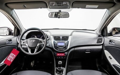 Hyundai Solaris II рестайлинг, 2012 год, 898 000 рублей, 13 фотография