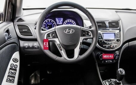 Hyundai Solaris II рестайлинг, 2012 год, 898 000 рублей, 15 фотография