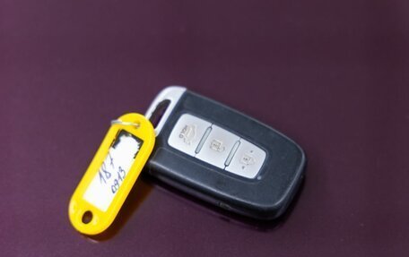 Hyundai Solaris II рестайлинг, 2012 год, 898 000 рублей, 33 фотография