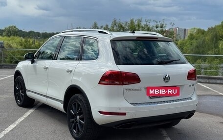 Volkswagen Touareg III, 2011 год, 1 890 000 рублей, 8 фотография