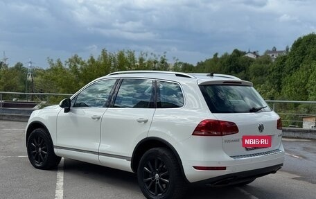 Volkswagen Touareg III, 2011 год, 1 890 000 рублей, 7 фотография