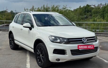Volkswagen Touareg III, 2011 год, 1 890 000 рублей, 5 фотография