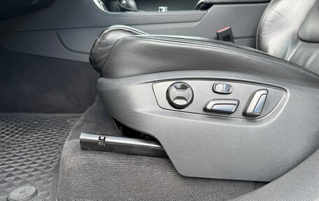 Volkswagen Touareg III, 2011 год, 1 890 000 рублей, 26 фотография
