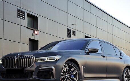 BMW 7 серия, 2021 год, 11 000 000 рублей, 2 фотография