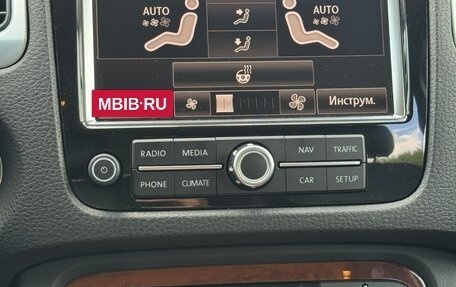 Volkswagen Touareg III, 2011 год, 1 890 000 рублей, 22 фотография