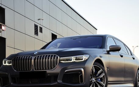 BMW 7 серия, 2021 год, 11 000 000 рублей, 4 фотография