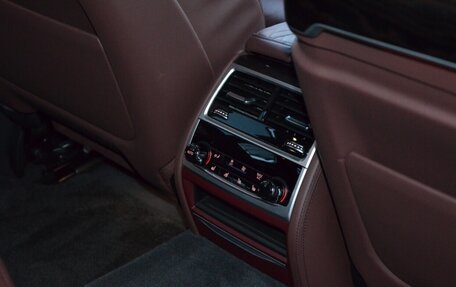 BMW 7 серия, 2021 год, 11 000 000 рублей, 27 фотография