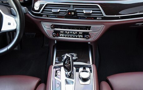 BMW 7 серия, 2021 год, 11 000 000 рублей, 24 фотография