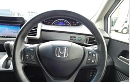 Honda Freed I, 2015 год, 880 000 рублей, 2 фотография