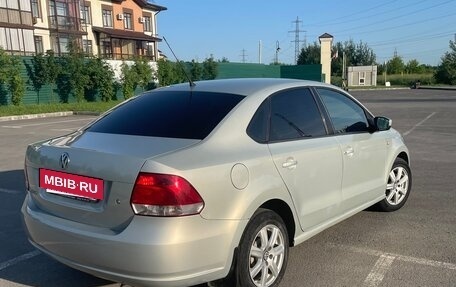 Volkswagen Polo VI (EU Market), 2011 год, 600 000 рублей, 4 фотография