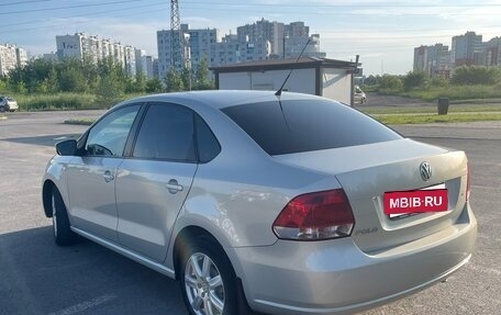 Volkswagen Polo VI (EU Market), 2011 год, 600 000 рублей, 2 фотография