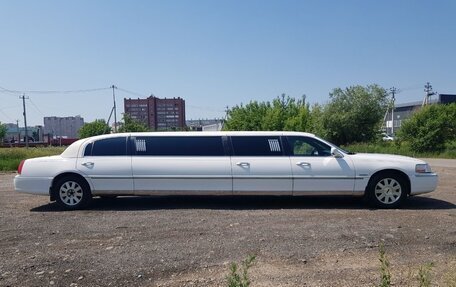 Lincoln Town Car III рестайлинг, 2004 год, 590 000 рублей, 6 фотография