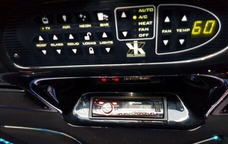 Lincoln Town Car III рестайлинг, 2004 год, 590 000 рублей, 15 фотография