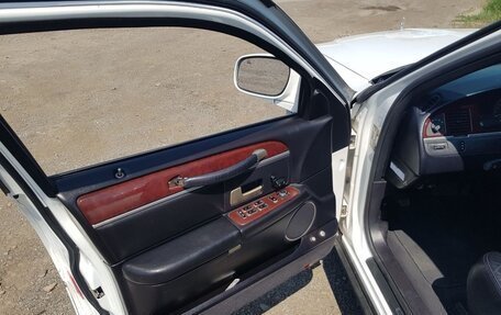 Lincoln Town Car III рестайлинг, 2004 год, 590 000 рублей, 19 фотография
