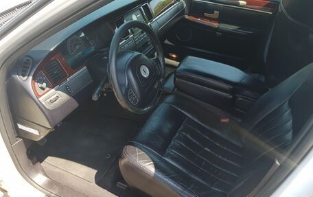 Lincoln Town Car III рестайлинг, 2004 год, 590 000 рублей, 20 фотография