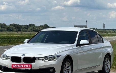 BMW 3 серия, 2018 год, 1 850 000 рублей, 9 фотография