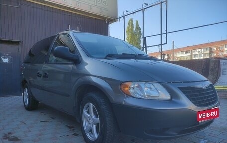 Chrysler Voyager IV, 2001 год, 730 000 рублей, 2 фотография