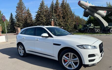 Jaguar F-Pace, 2016 год, 2 150 000 рублей, 1 фотография