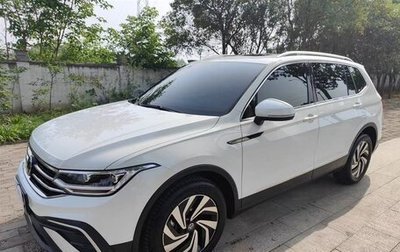 Volkswagen Tiguan II, 2023 год, 2 390 099 рублей, 1 фотография