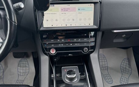 Jaguar F-Pace, 2016 год, 2 150 000 рублей, 14 фотография