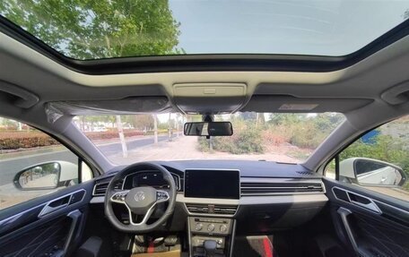 Volkswagen Tiguan II, 2023 год, 2 390 099 рублей, 7 фотография