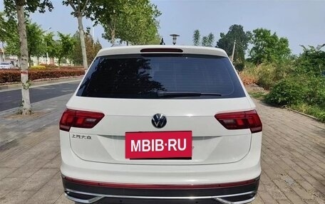 Volkswagen Tiguan II, 2023 год, 2 390 099 рублей, 5 фотография