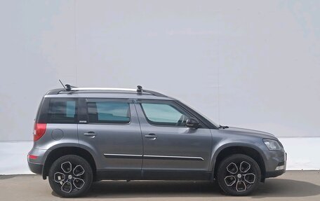 Skoda Yeti I рестайлинг, 2017 год, 1 575 000 рублей, 4 фотография