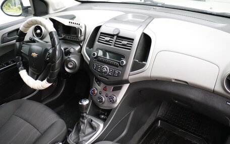 Chevrolet Aveo III, 2015 год, 636 000 рублей, 10 фотография