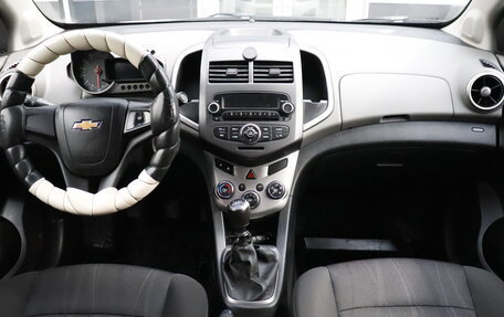 Chevrolet Aveo III, 2015 год, 636 000 рублей, 11 фотография