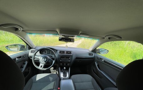 Volkswagen Jetta VI, 2013 год, 1 200 000 рублей, 7 фотография