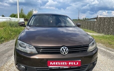 Volkswagen Jetta VI, 2013 год, 1 200 000 рублей, 11 фотография