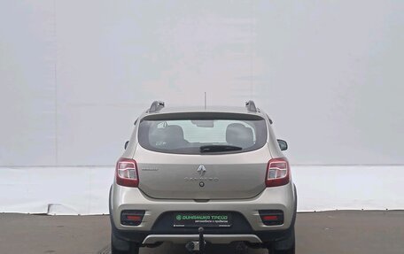 Renault Sandero II рестайлинг, 2016 год, 900 000 рублей, 6 фотография