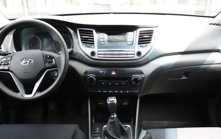Hyundai Tucson III, 2016 год, 1 567 000 рублей, 11 фотография