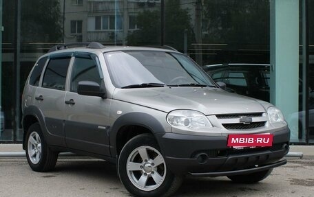 Chevrolet Niva I рестайлинг, 2017 год, 760 000 рублей, 3 фотография