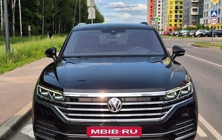 Volkswagen Touareg III, 2020 год, 5 450 000 рублей, 2 фотография