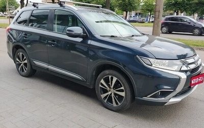 Mitsubishi Outlander III рестайлинг 3, 2018 год, 1 750 000 рублей, 1 фотография