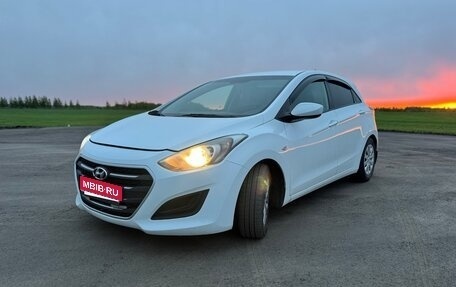 Hyundai i30 II рестайлинг, 2015 год, 750 000 рублей, 1 фотография
