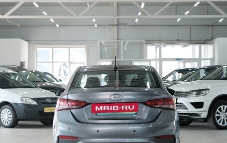 Hyundai Solaris II рестайлинг, 2018 год, 869 000 рублей, 5 фотография