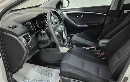 Hyundai i30 II рестайлинг, 2013 год, 870 000 рублей, 10 фотография