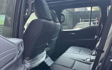 Toyota Land Cruiser Prado, 2025 год, 8 800 000 рублей, 9 фотография