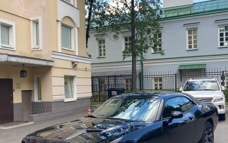 Dodge Challenger III рестайлинг 2, 2019 год, 3 900 000 рублей, 5 фотография