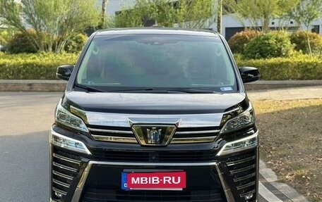 Toyota Vellfire II, 2022 год, 7 992 334 рублей, 2 фотография